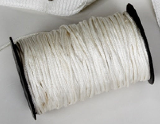 White rope mesh tube